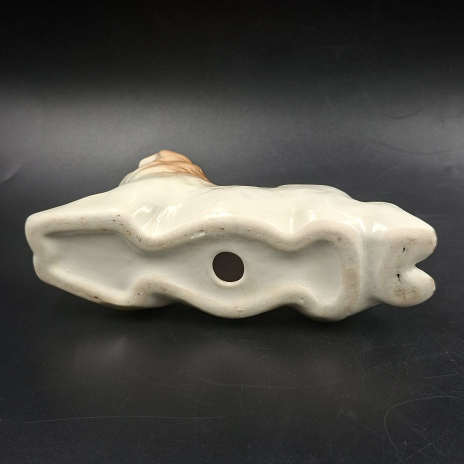 Статуэтка "Чау-чау", скульптор П.П. Веселов, фарфор, аэрография, Ленинградский фарфоровый завод (ЛФЗ), СССР, 1970-1990 гг.