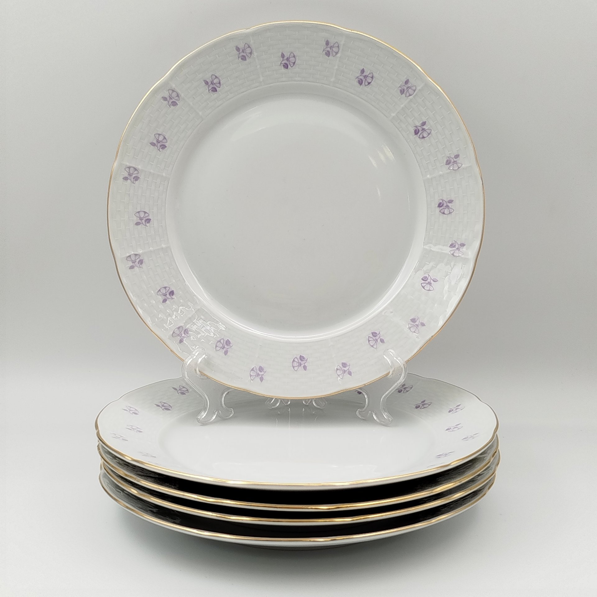 Набор тарелок на 5 персон, украшенных цветочным декором, фарфор, деколь, Thun (Тун), Чехословакия, 1970-1985 гг.