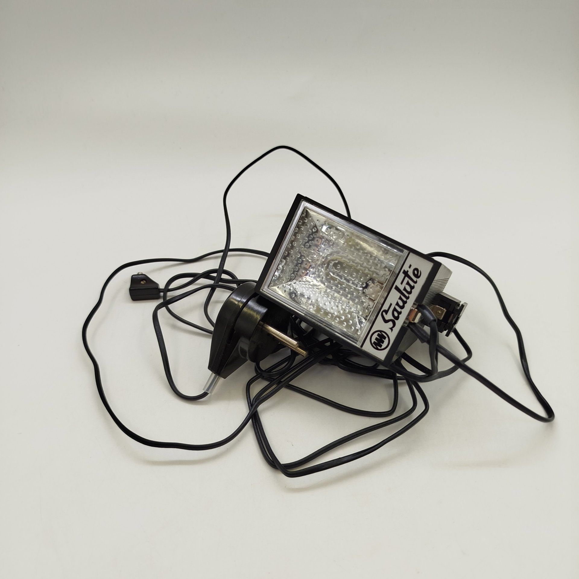 Фотовспышка Saulute, пластик, металл, стекло, СССР, 1970-1991 гг.