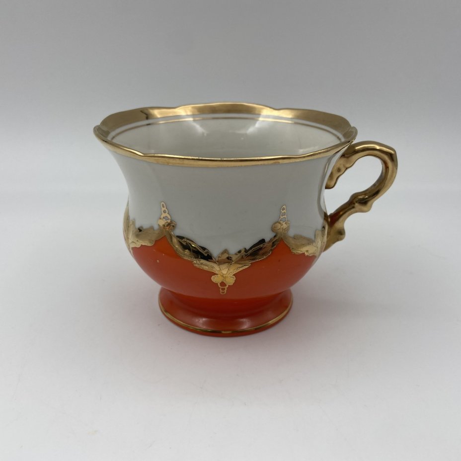 Пара чайная "Красный бутон", фарфор, крытье, золочение, Барановский фарфоровый завод, СССР, 1960-1969 гг.