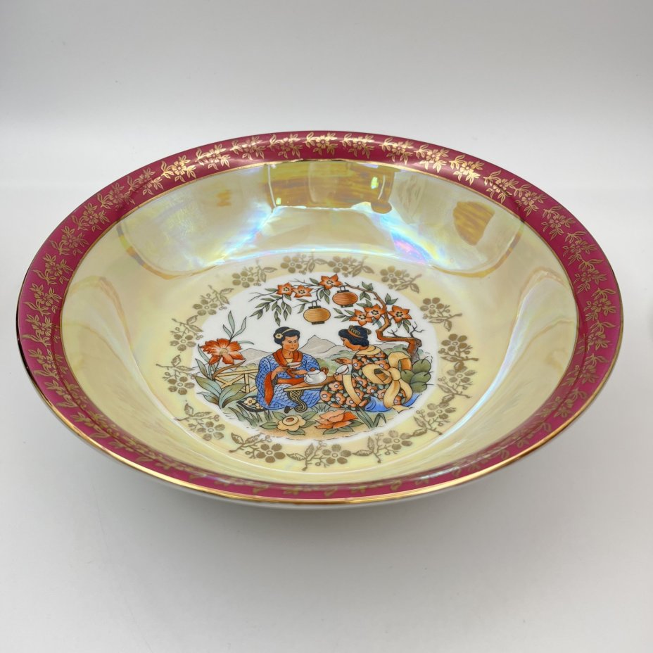 Салатник из сервиза "Гейша", фарфор, люстр, деколь, золочение, Spezial Eisenberg Porzellan (SEP), ГДР, 1960-1980 гг.