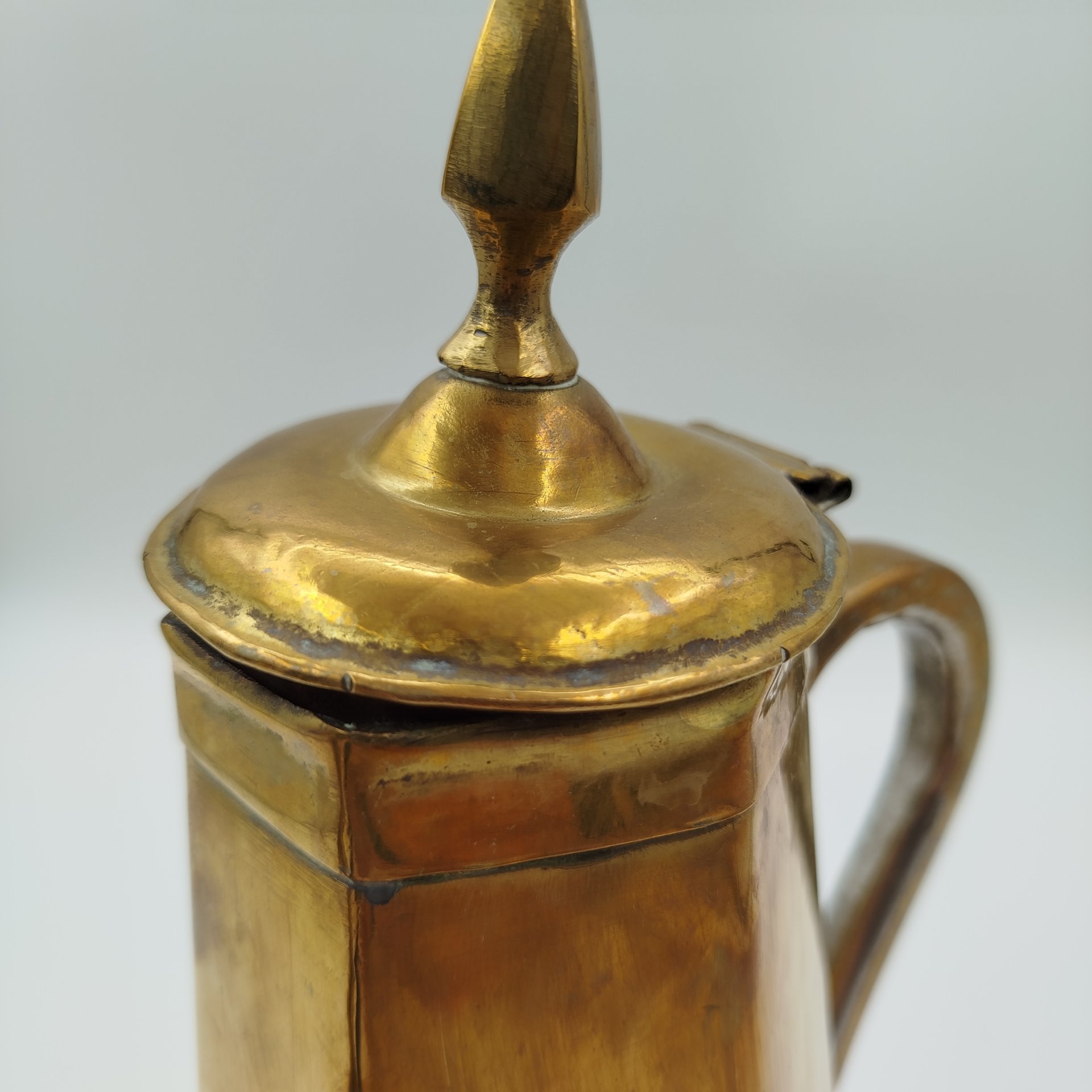 Кофейник граненой формы, латунь, лужение оловом, Западная Европа, 1930-1960 гг.