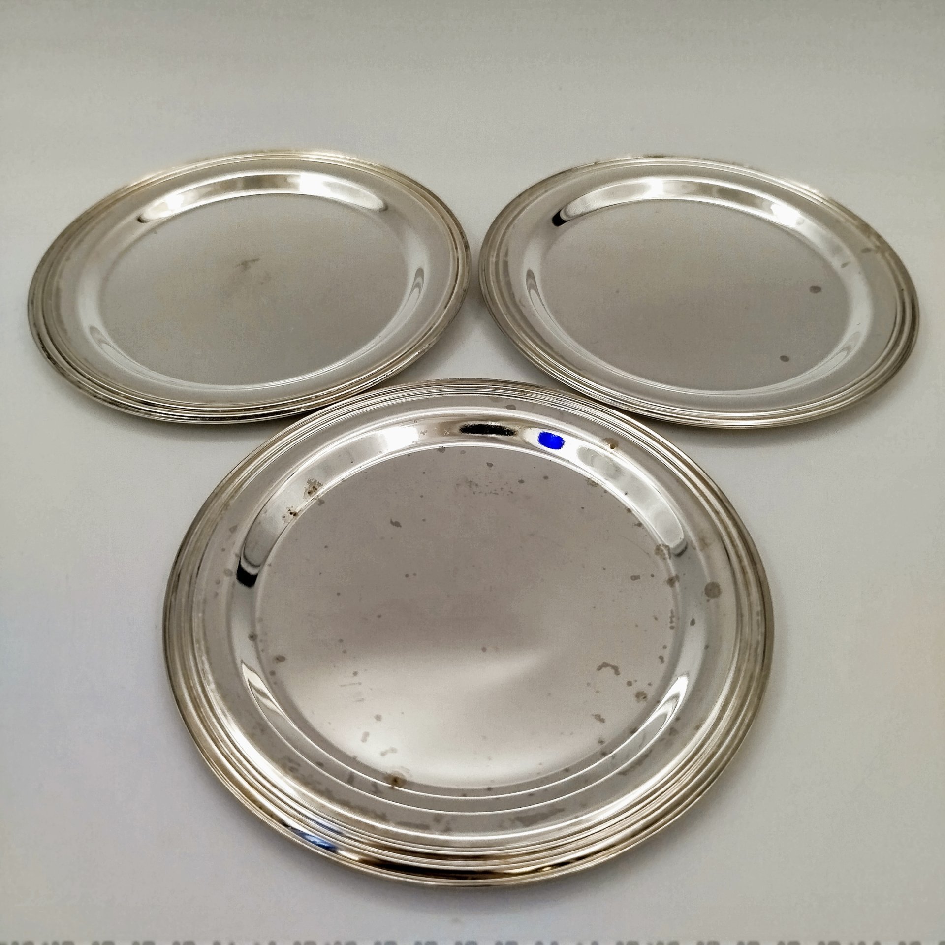 Набор из шести блюдец (розеток) с лаконичным декором, металл, серебрение, Европа, 1970-2000 гг.