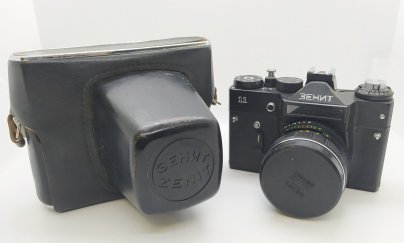 Фотоаппарат "Зенит-11" с объективом "Гелиос-44М-4", в родном кофре, Красногорский механический завод (КМЗ)