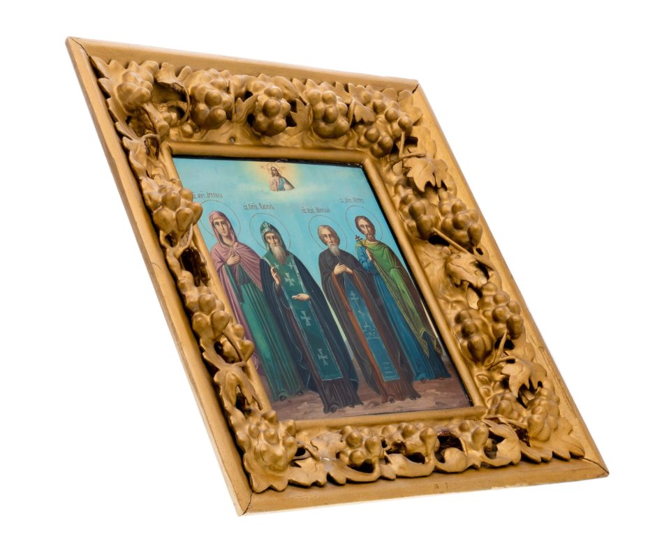 Икона "Избранные святые" (св. муч. Агриппина, св. преп. Павел, св. преп. Николай и св. муч. Пётр) в киотной раме с декором в виде виноградных лоз