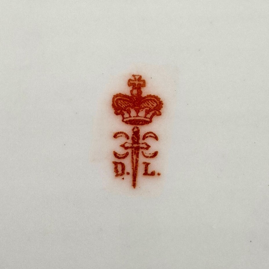 Блюдце с цветочным декором, фарфор, деколь, Фабрика князя Друцкого-Любецкого в Цмелеве, Российская империя, 1888-1917 гг.