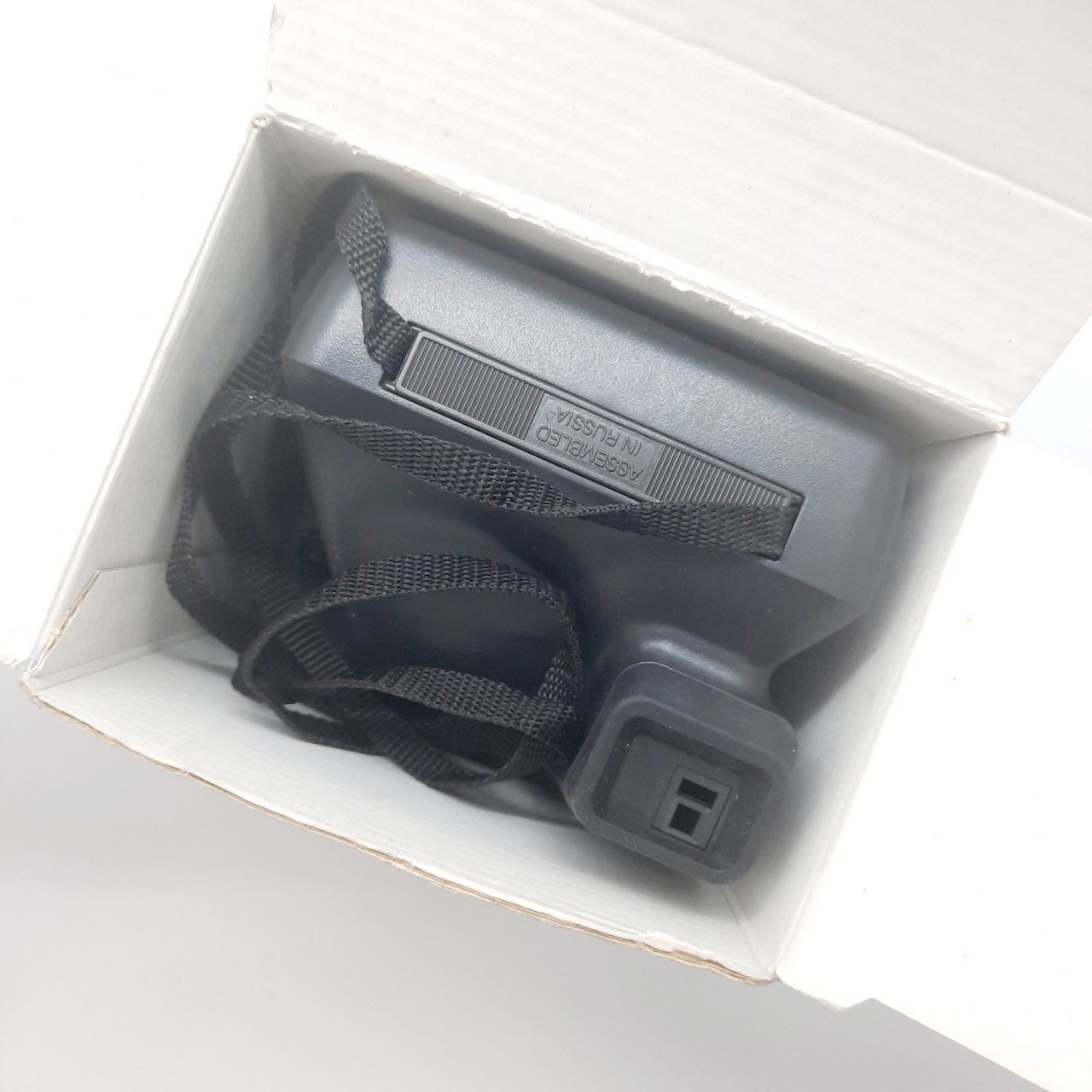 Фотоаппарат мгновенной печати "Polaroid 636 Close Up" в оригинальной коробке, Polaroid