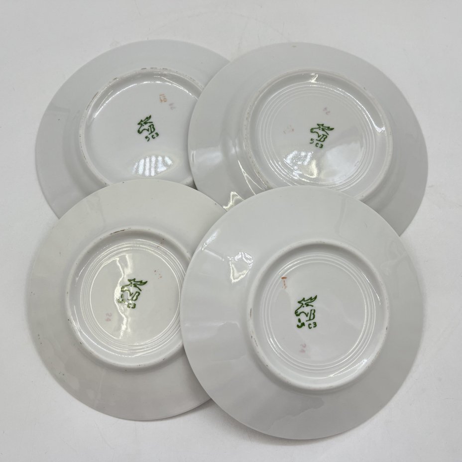 Набор из 4-х тарелок (2 блюдца и 2 пирожковые тарелки), фарфор, золочение, Дмитровский фарфоровый завод (ДФЗ Вербилки), СССР, 1965-1991 гг.