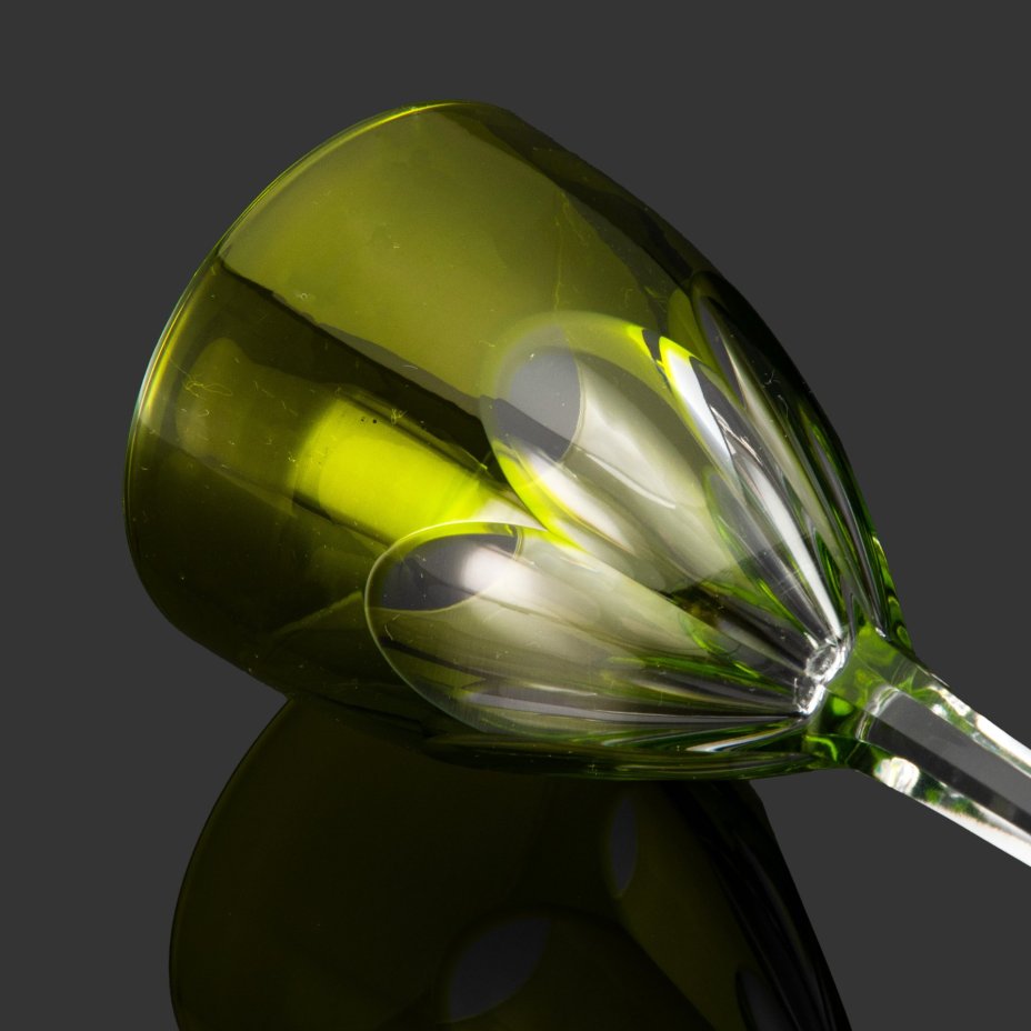 Бокал для вина зеленого оттенка из серии "Genova", хрусталь, надцвет, Baccarat, Франция, 1953-1994 гг.