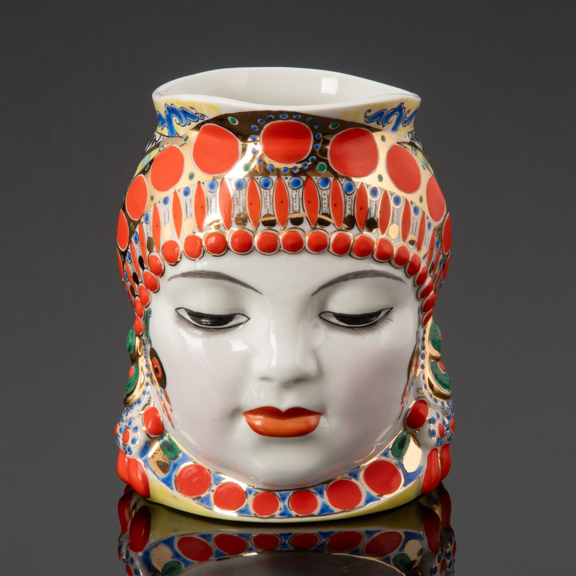 Кружка "Молоко", скульптор Данько Н.Я., художник Воробьевский А.В., Ленинградский фарфоровый завод (ЛФЗ)