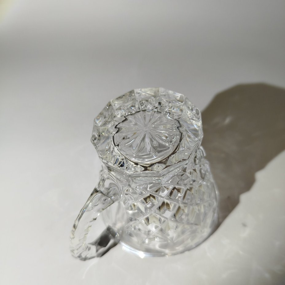 Молочник с геометрическим декором