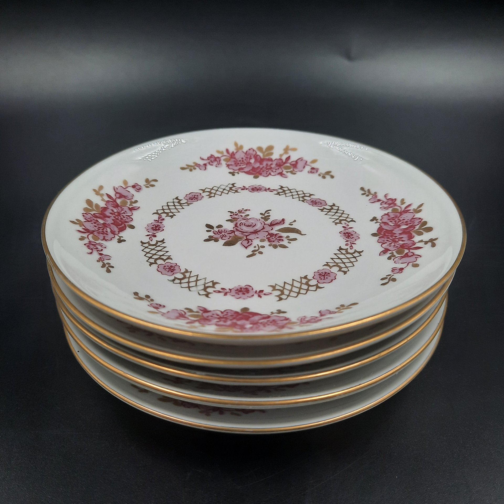 Набор из пяти розеток с цветочно-ажурным орнаментом, фарфор, деколь, золочение, Graf Von Henneberg Porzellan, 1777 Jlmenau, ГДР, 1977-1990 гг.