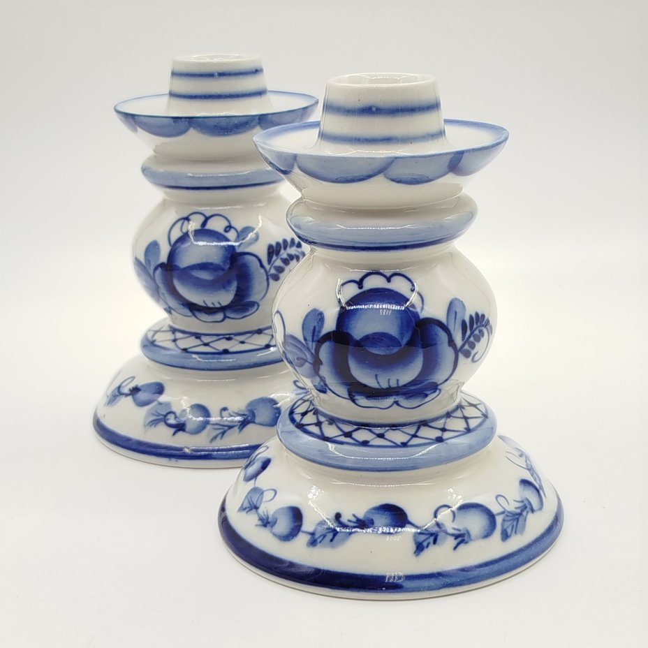 Подсвечники парные для одной свечи с цветочным декором, Гжель