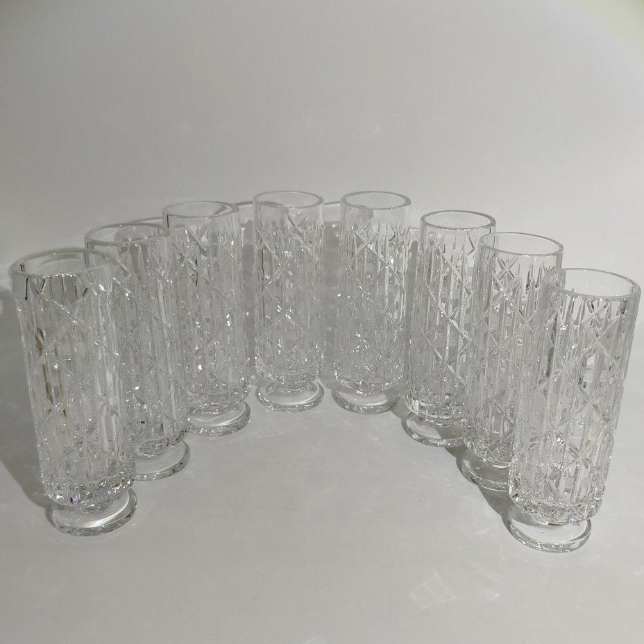 Бокалы из набора "Шахматный" на 8 персон, автор Л.О. Юрген, хрусталь, алмазная грань, Ленинградский завод художественного стекла (ЛЗХС), СССР, 1960-1970 гг.