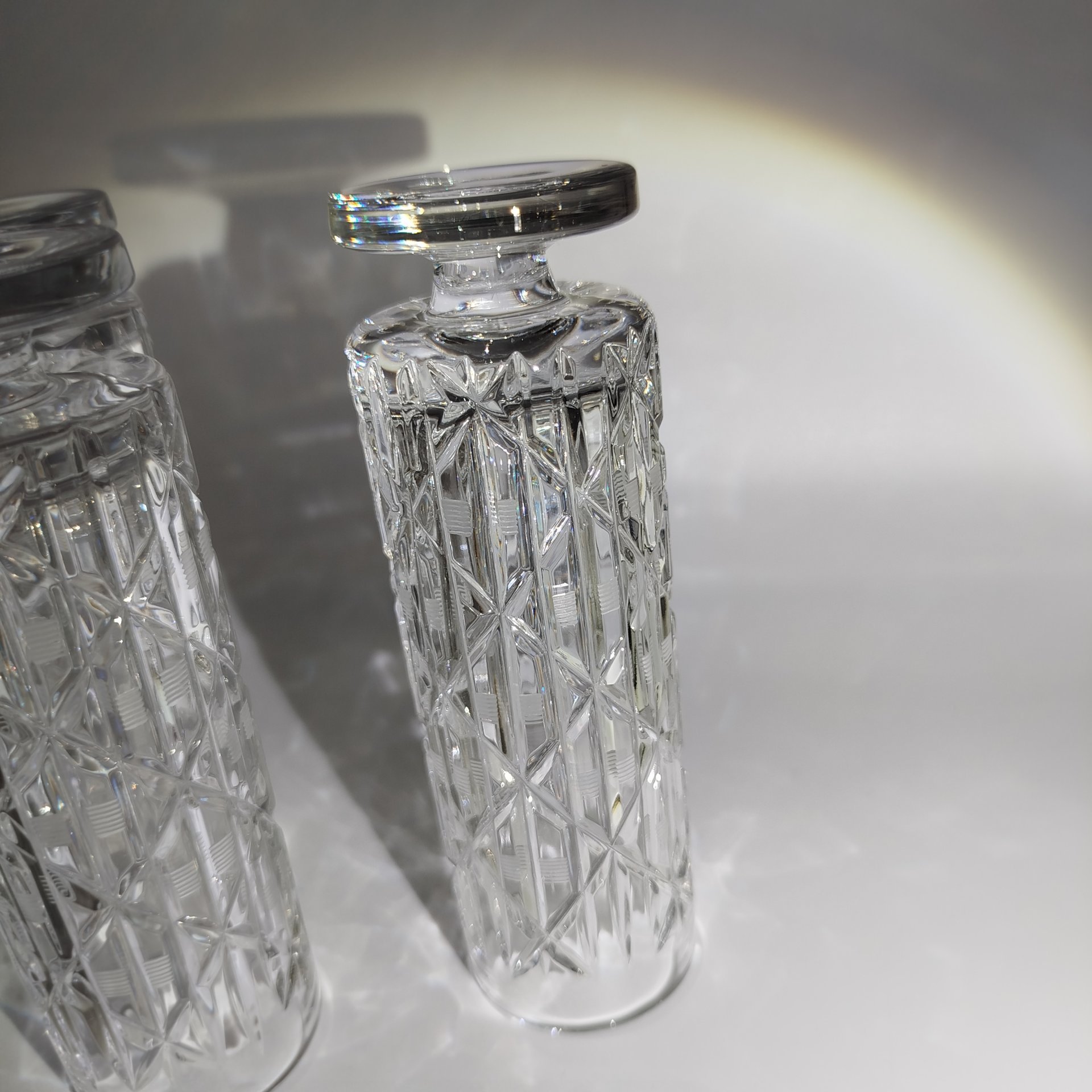 Бокалы из набора "Шахматный" на 8 персон, автор Л.О. Юрген, хрусталь, алмазная грань, Ленинградский завод художественного стекла (ЛЗХС), СССР, 1960-1970 гг.