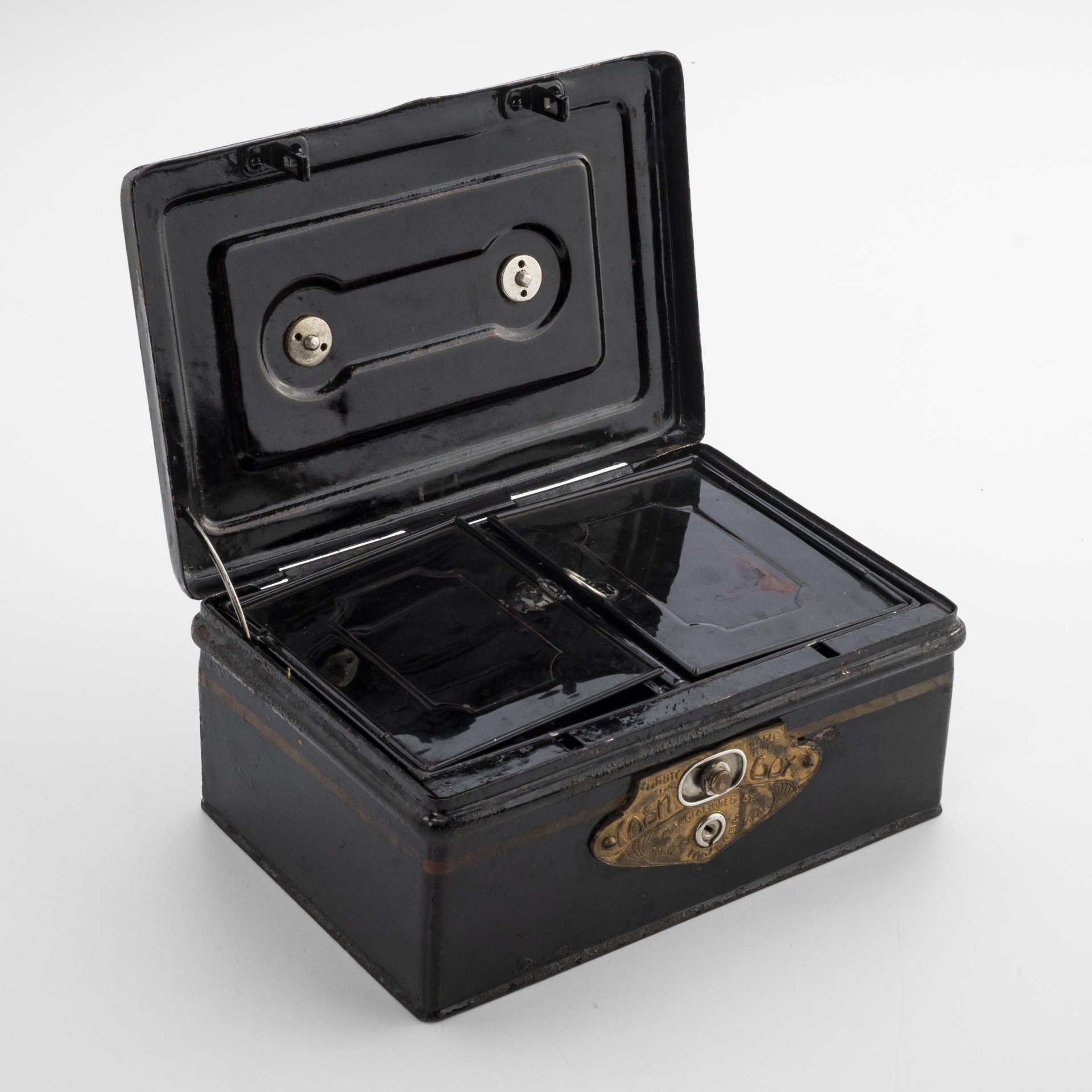 Ящик для хранения денег (cash box), модель №418, маркировка "Z.Takeuchi"