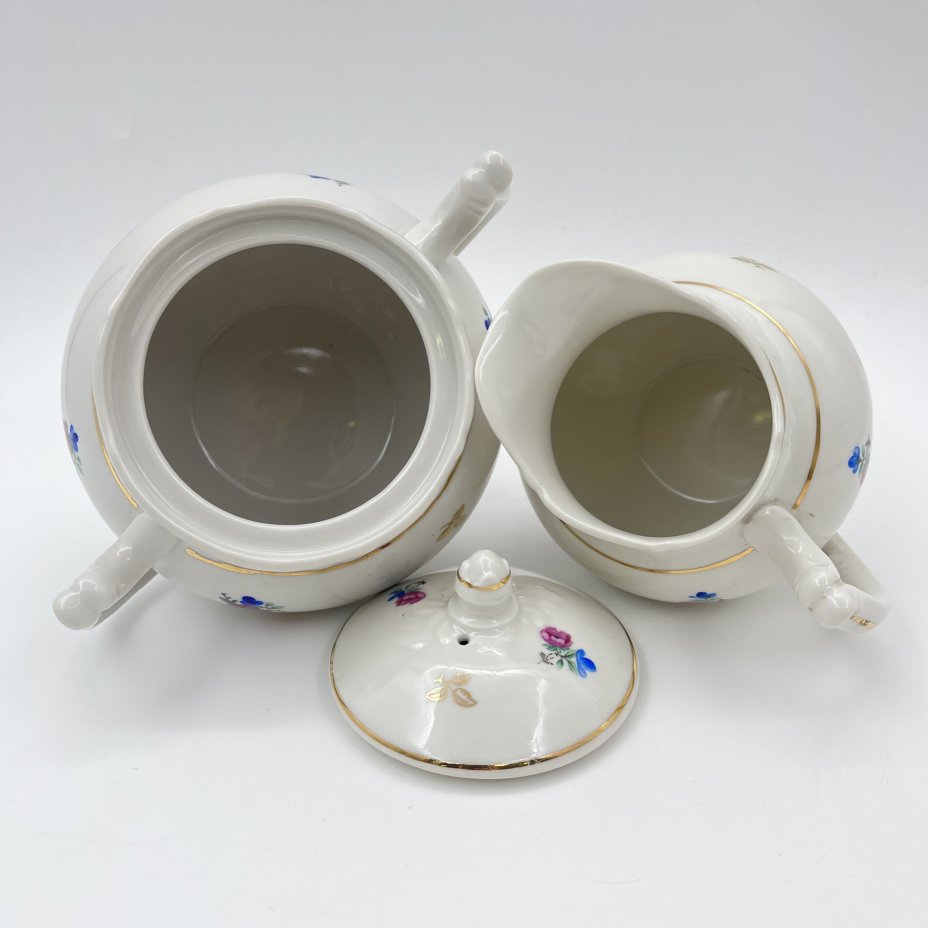 Сервиз чайный с цветочным декором на 5 персон (13 предметов), фарфор, деколь, золочение, Дмитровский фарфоровый завод (ДФЗ Вербилки), СССР, 1954-1965 гг.