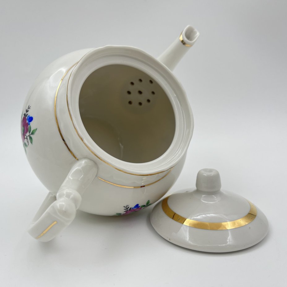 Сервиз чайный с цветочным декором на 5 персон (13 предметов), фарфор, деколь, золочение, Дмитровский фарфоровый завод (ДФЗ Вербилки), СССР, 1954-1965 гг.