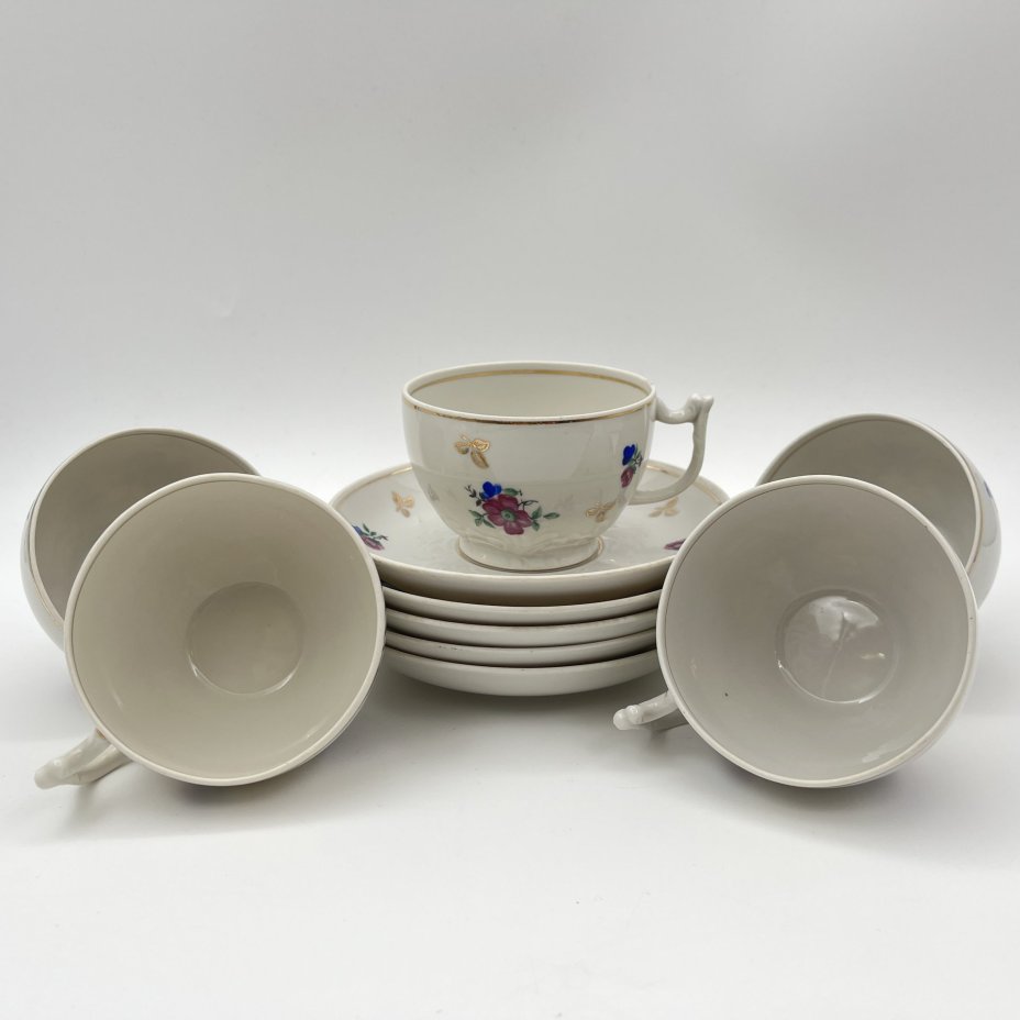 Сервиз чайный с цветочным декором на 5 персон (13 предметов), фарфор, деколь, золочение, Дмитровский фарфоровый завод (ДФЗ Вербилки), СССР, 1954-1965 гг.