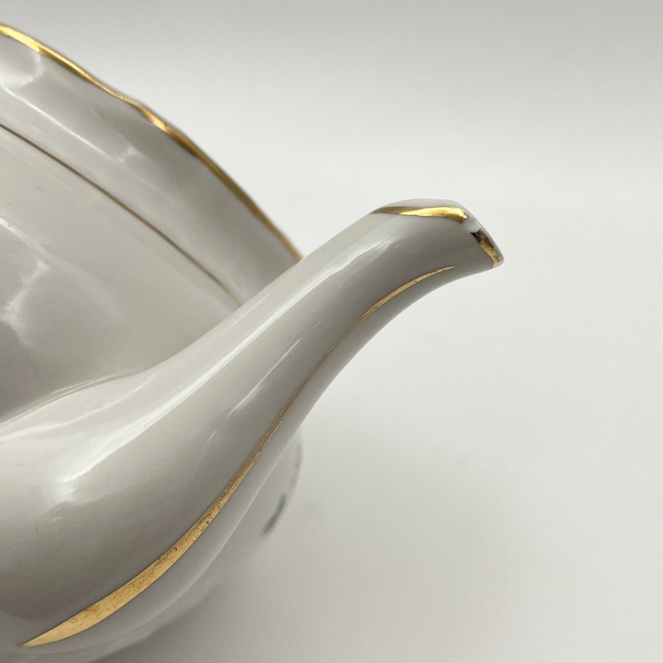 Сервиз чайный с цветочным декором на 5 персон (13 предметов), фарфор, деколь, золочение, Дмитровский фарфоровый завод (ДФЗ Вербилки), СССР, 1954-1965 гг.