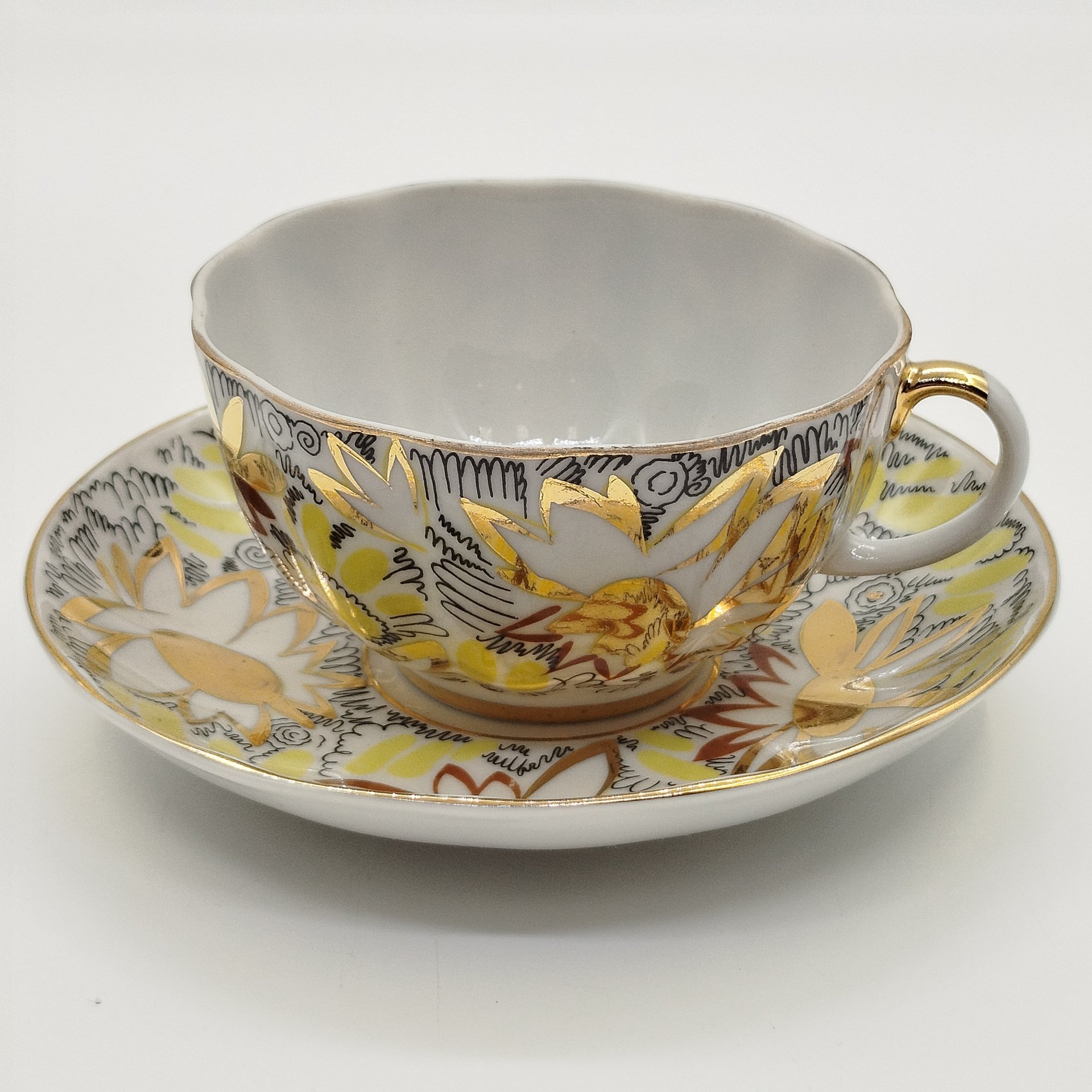 Пара чайная "Золотые ромашки", автор росписи Л.И. Григорьева