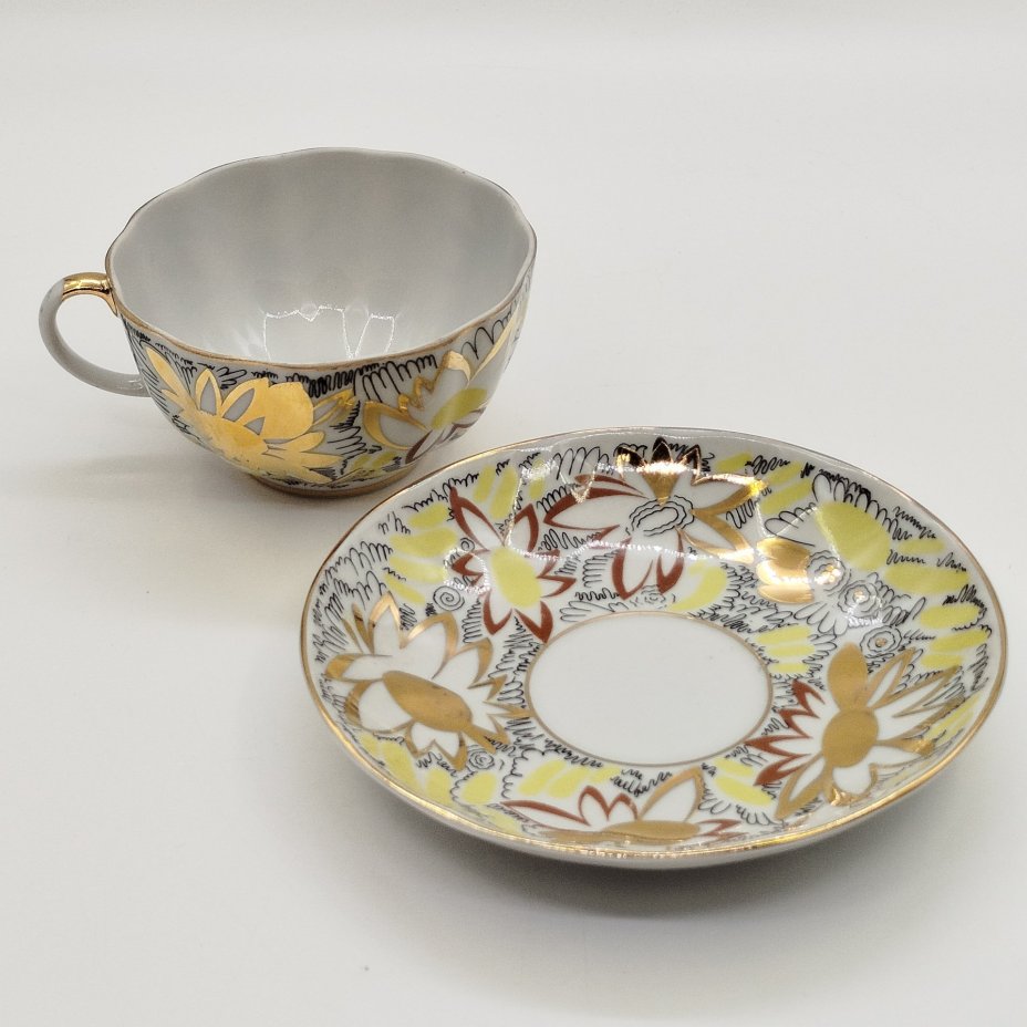 Пара чайная "Золотые ромашки", автор росписи Л.И. Григорьева