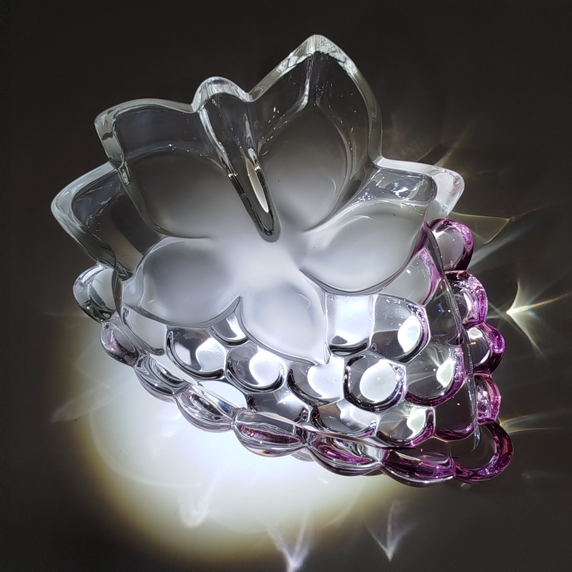 Ваза для конфет в виде винограда, цветное стекло, матирование, Walther Glas, Германия, 1980-2000 гг.