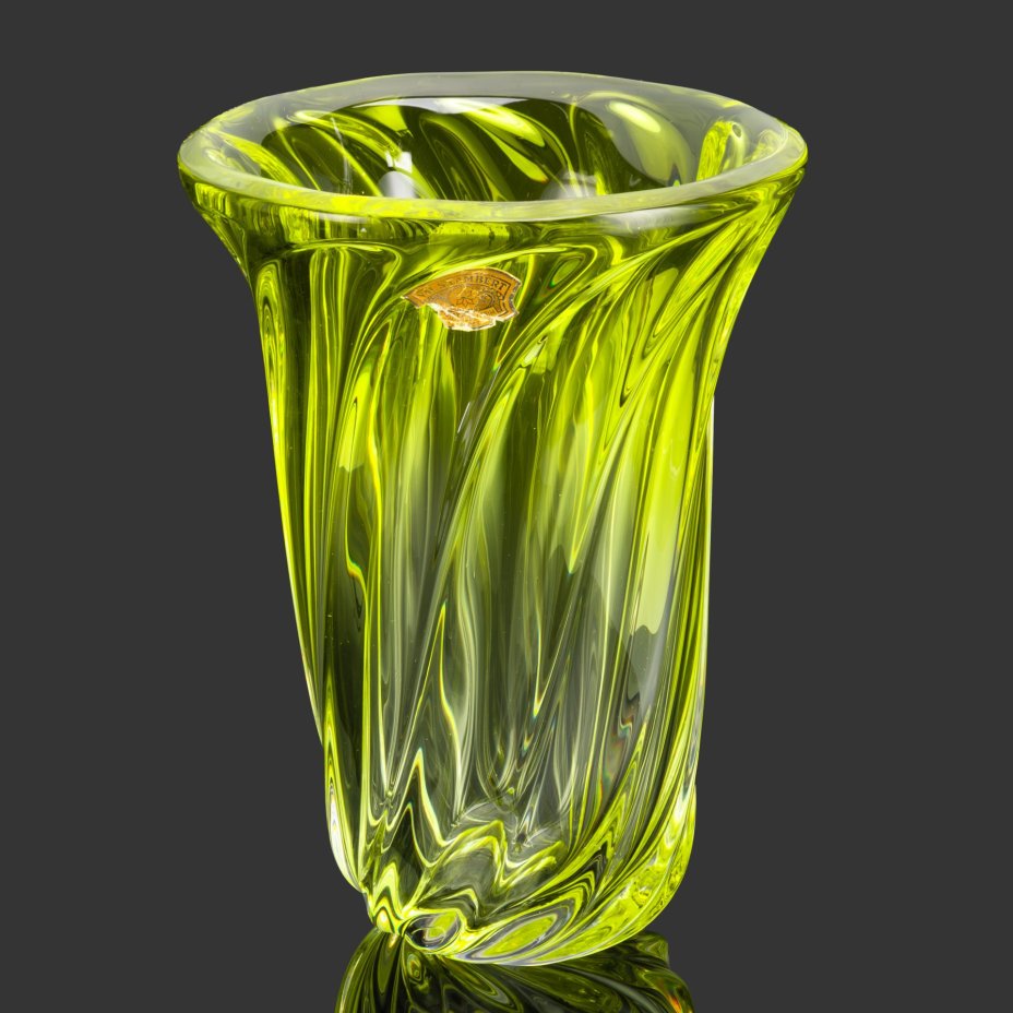 Ваза для цветов лимонного оттенка с декором в виде спирали, хрусталь, маркировка на дне, Val Saint Lambert, Бельгия, 1950-1970 гг.