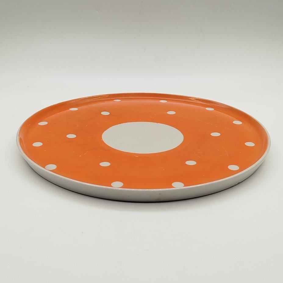 Поднос (блюдо) оранжевого цвета с декором в горох