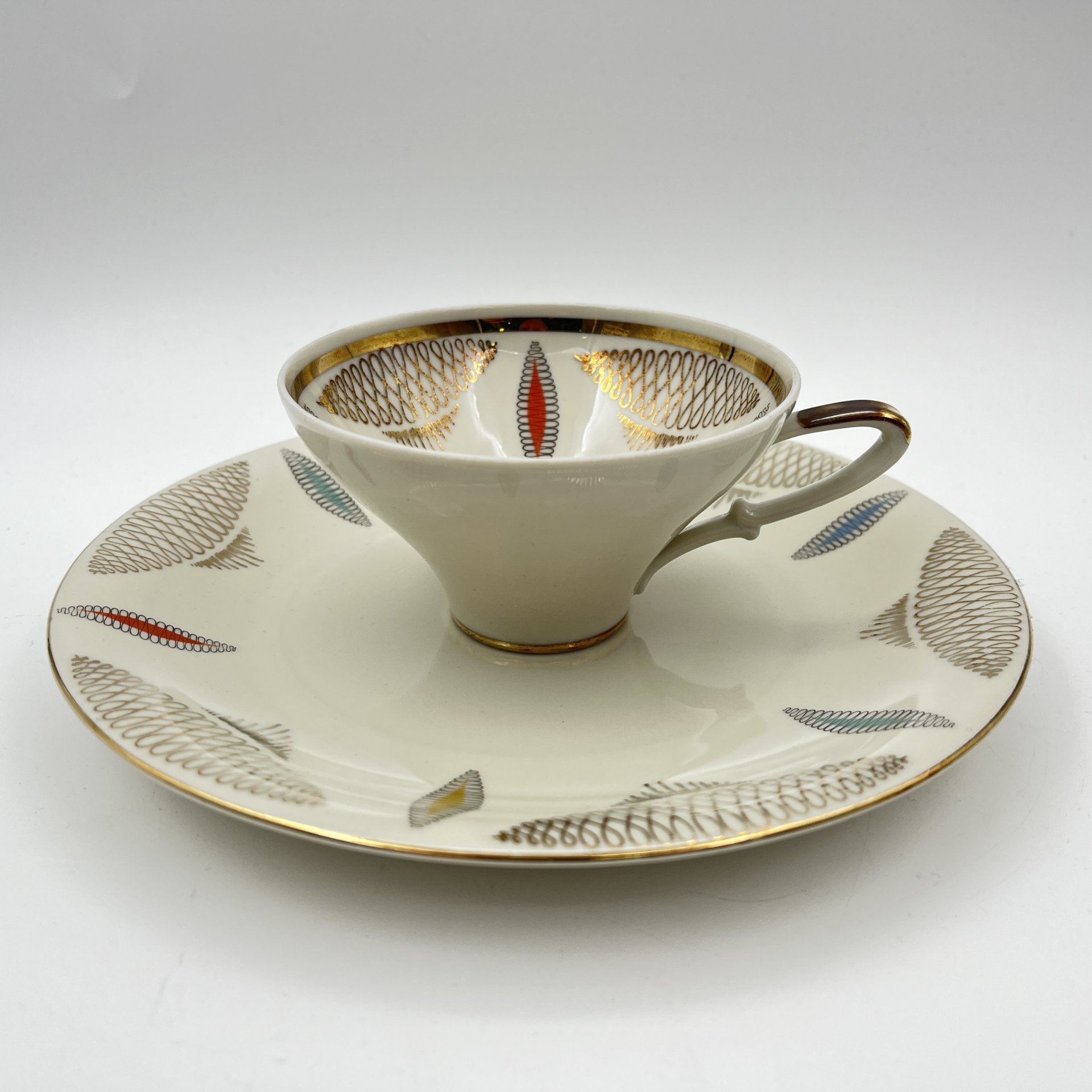 Чайная чашка и десертная тарелка, Winterling Bavaria Germany, фарфор, деколь, золочение, Германия, 1950-1990 гг.