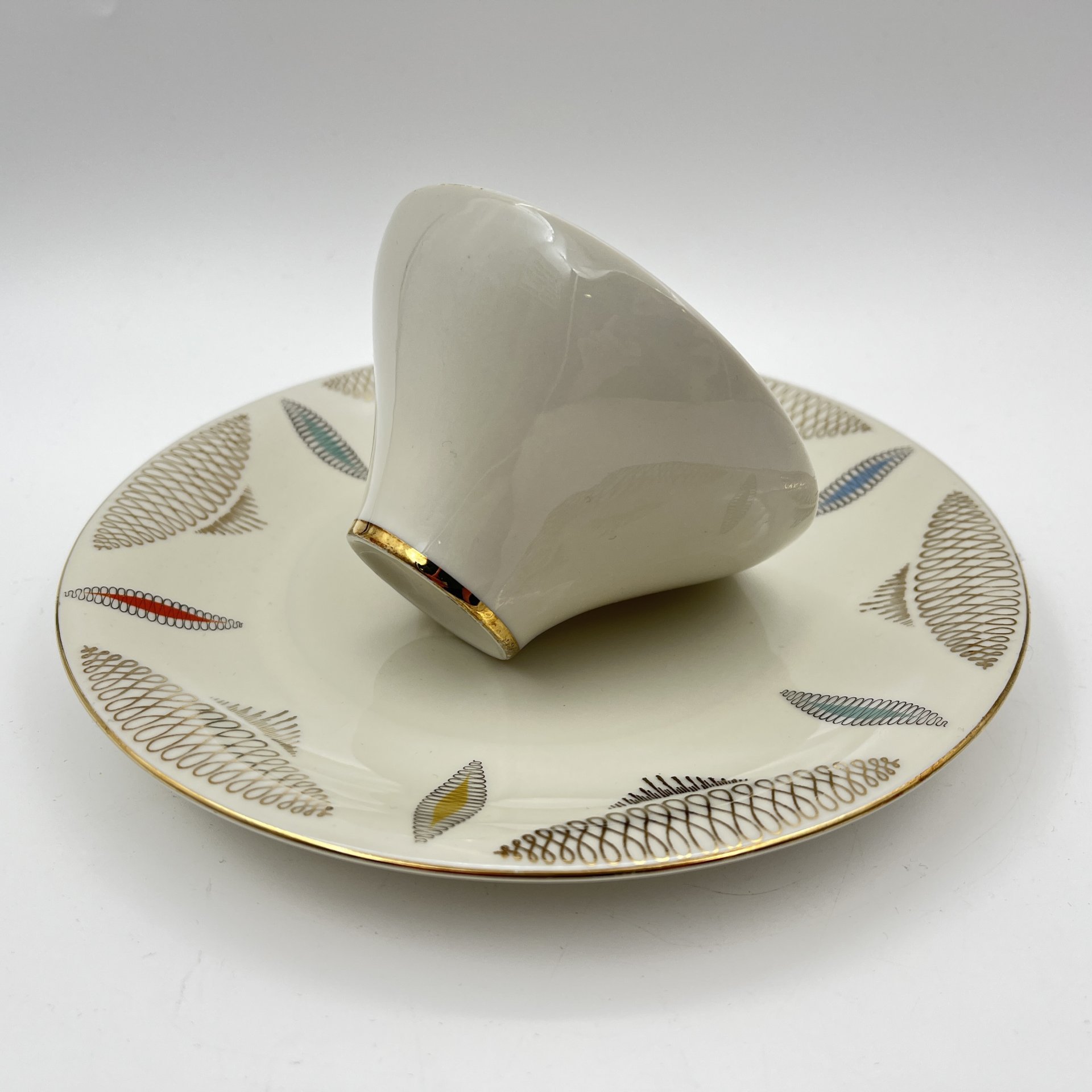 Чайная чашка и десертная тарелка, Winterling Bavaria Germany, фарфор, деколь, золочение, Германия, 1950-1990 гг.