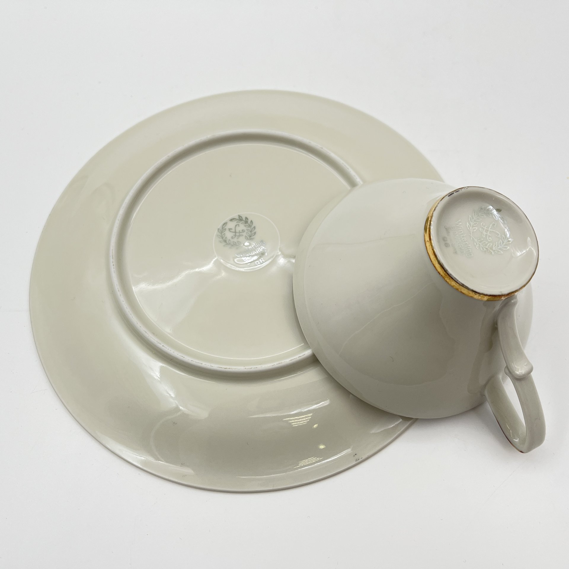Чайная чашка и десертная тарелка, Winterling Bavaria Germany, фарфор, деколь, золочение, Германия, 1950-1990 гг.