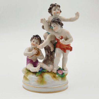 Статуэтка "Музыкальное трио", фарфор, роспись, золочение, Aelteste Volkstedt, Германия, 1945-1958 гг.