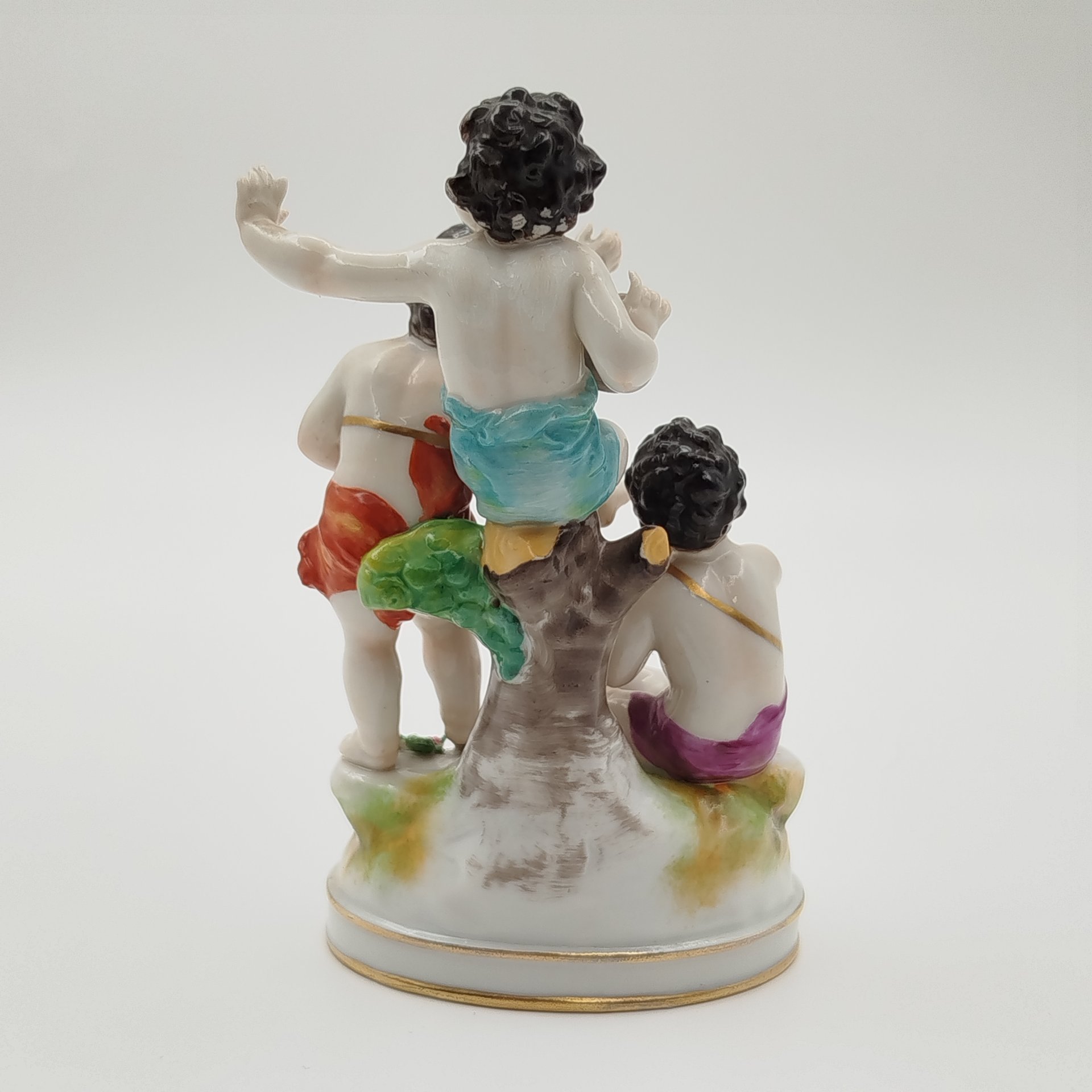 Статуэтка "Музыкальное трио", фарфор, роспись, золочение, Aelteste Volkstedt, Германия, 1945-1958 гг.