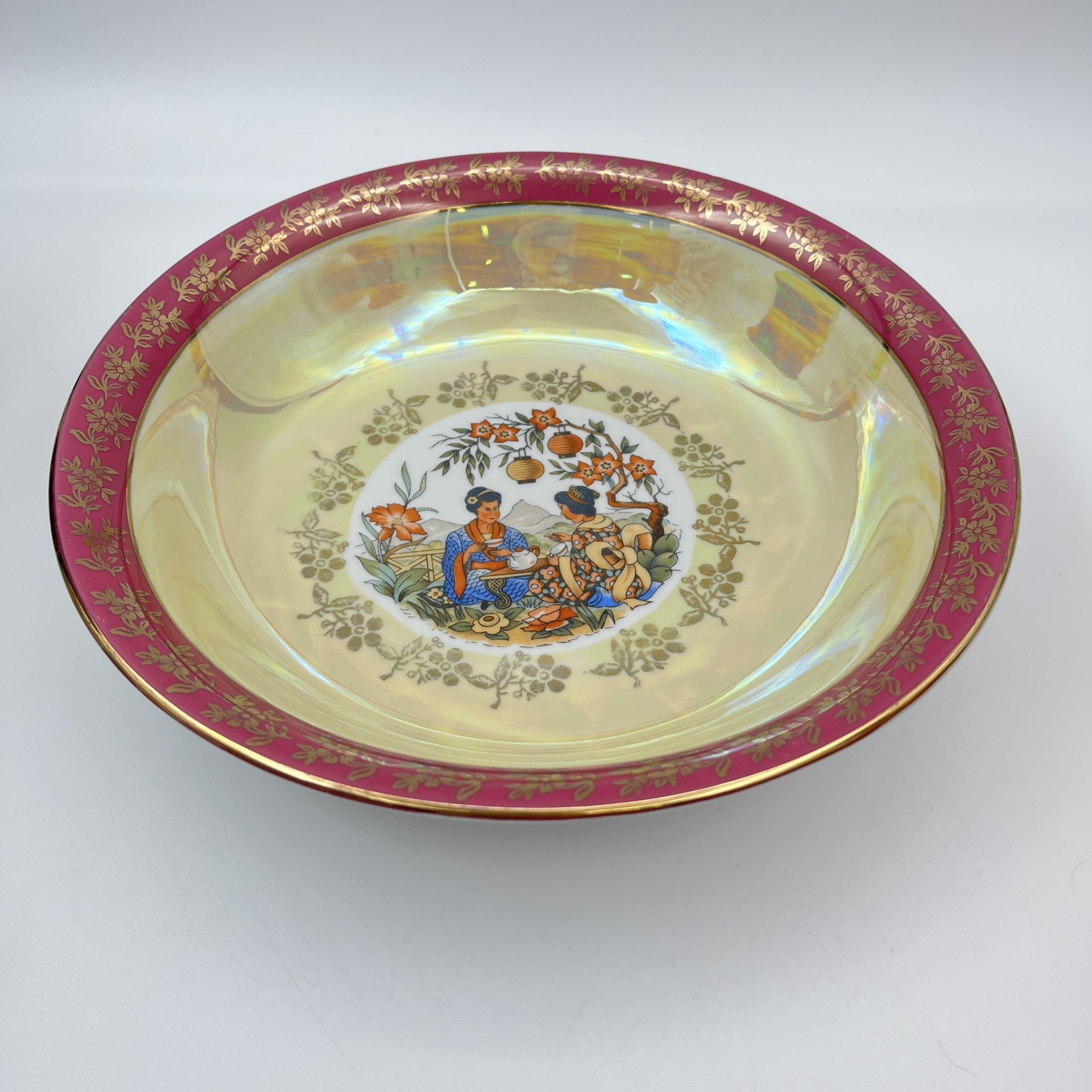 Салатник из сервиза "Гейша", фарфор, люстр, деколь, золочение, Spezial Eisenberg Porzellan (SEP), ГДР, 1960-1980 гг.