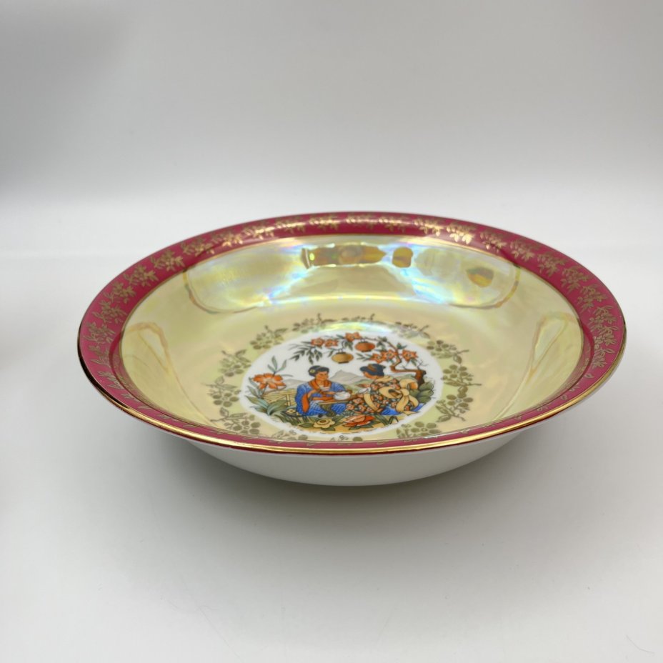 Салатник из сервиза "Гейша", фарфор, люстр, деколь, золочение, Spezial Eisenberg Porzellan (SEP), ГДР, 1960-1980 гг.