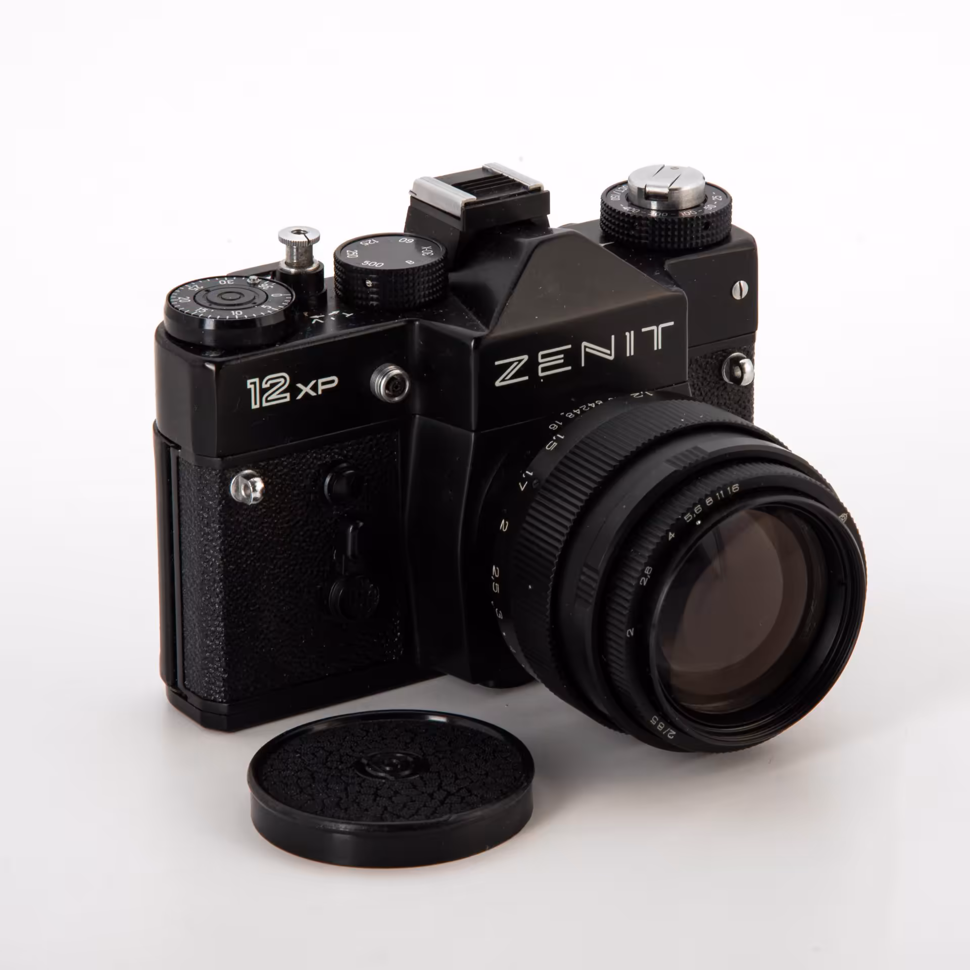 Фотоаппарат "Зенит 12 XP" с объективом "Юпитер-9" 2/85, Красногорский механический завод (КМЗ)