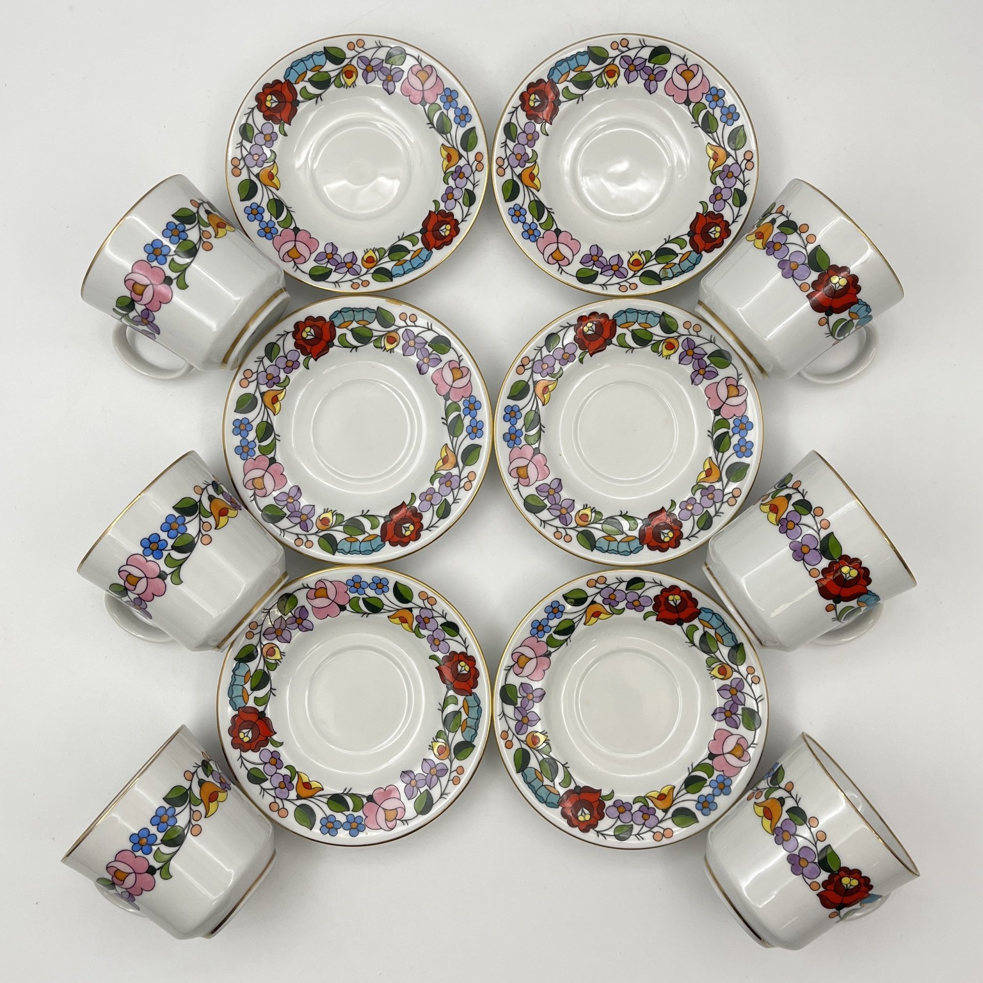Набор кофейный с ярким цветочным декором на 6 персон (13 предметов)