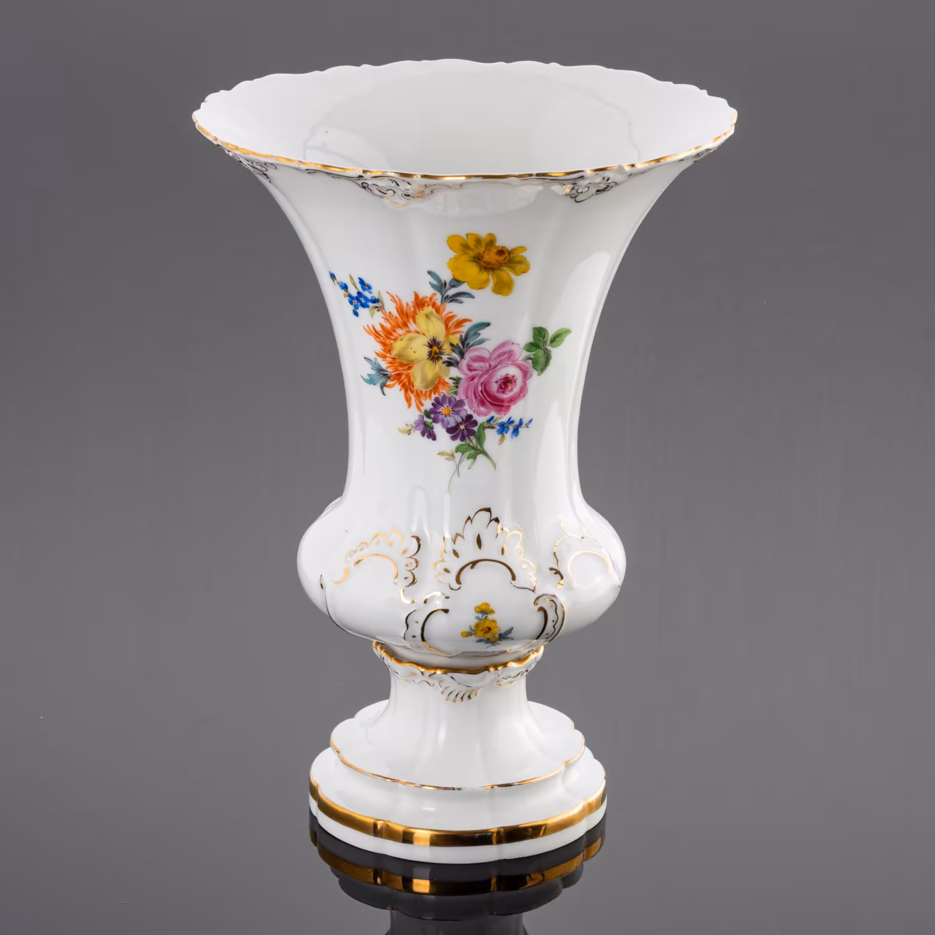 Ваза с цветочным декором, Meissen (Мейсенский фарфор)