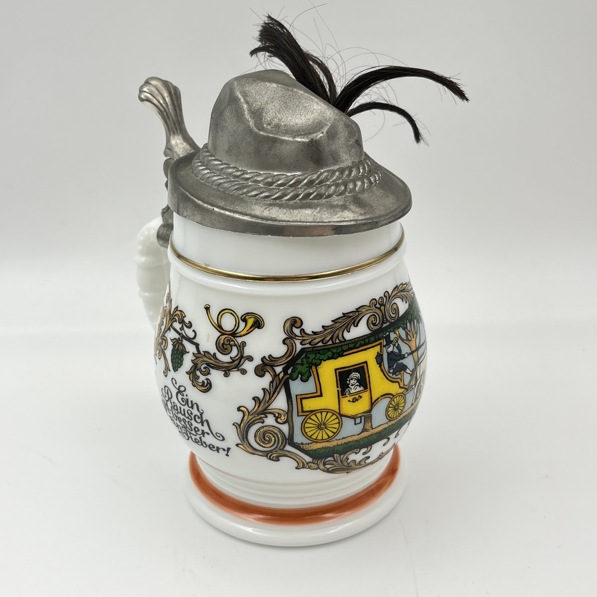 Кружка пивная с надписью "Лучше победить с шумом чем с лихорадкой", фарфор, деколь, олово, золочение, BMF Bierseidel, Германия, 1970-1989 гг.