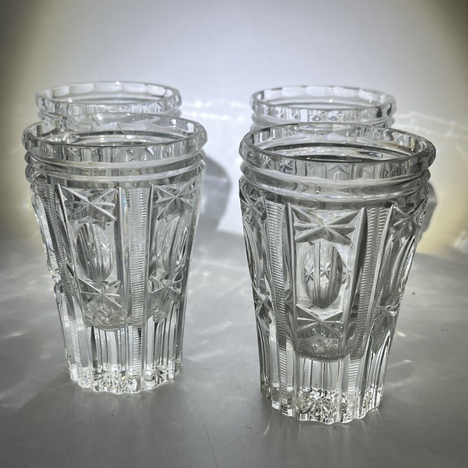 Набор из 4 стаканов с геометрическим декором, хрусталь, пресс, СССР, 1970-1990 гг.