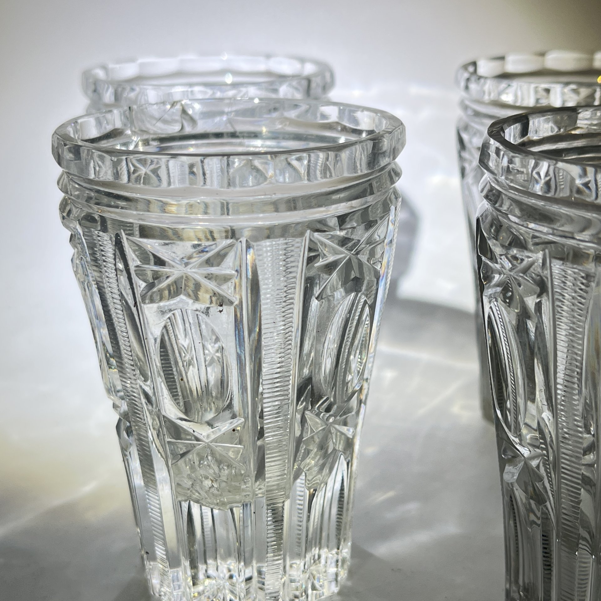 Набор из 4 стаканов с геометрическим декором, хрусталь, пресс, СССР, 1970-1990 гг.