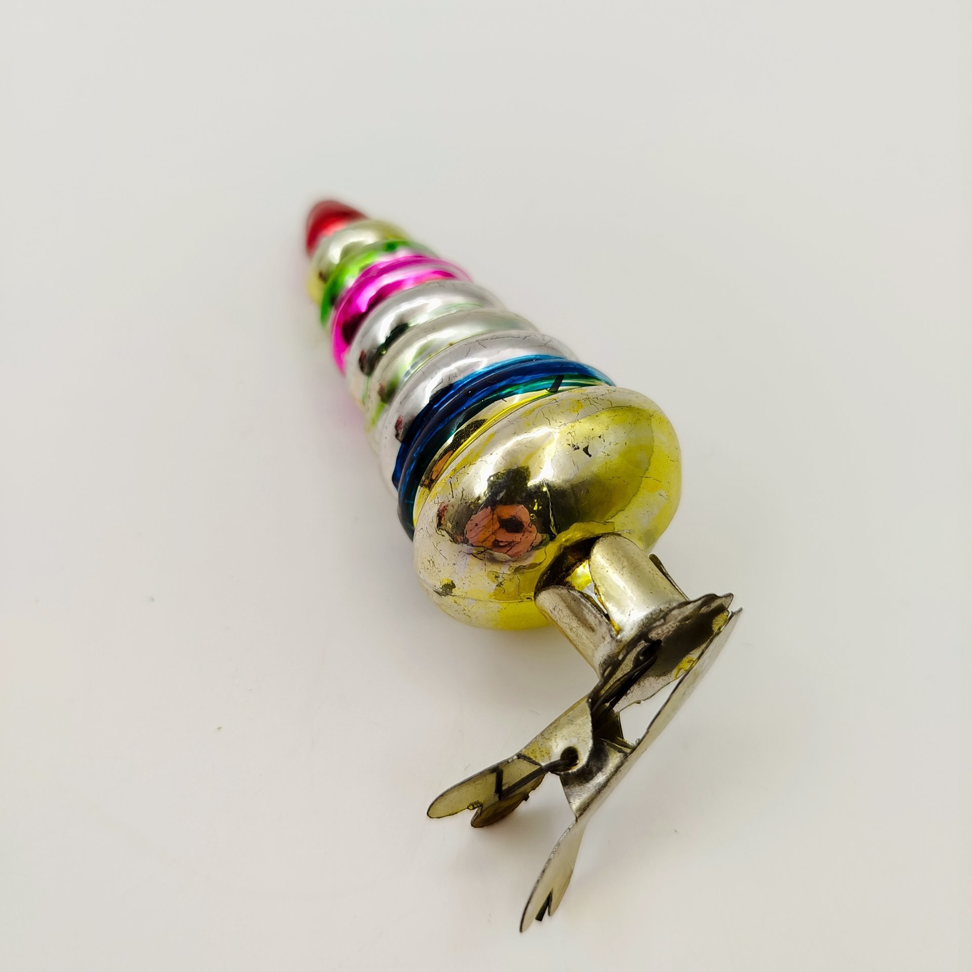 Ёлочная игрушка "Пирамида", стекло, краска, металл, СССР, 1950-1960 гг.