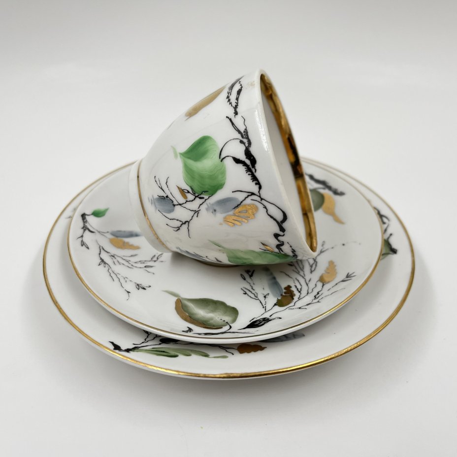 Кофейное трио "Берёзка" (чашка, блюдце, десертная тарелка), фарфор, роспись, золочение, Ленинградский фарфоровый завод (ЛФЗ), СССР, 1970-1986 гг., Ленинградский фарфоровый завод (ЛФЗ)