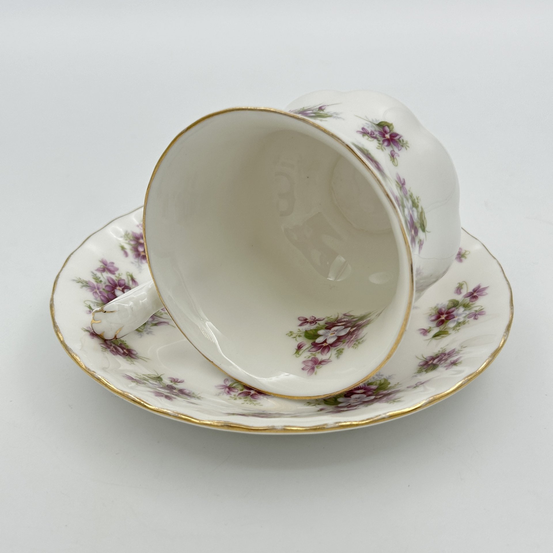 Чайно-кофейная пара "Sweet Violets", фарфор, деколь, золочение, Royal Albert, Royal Albert