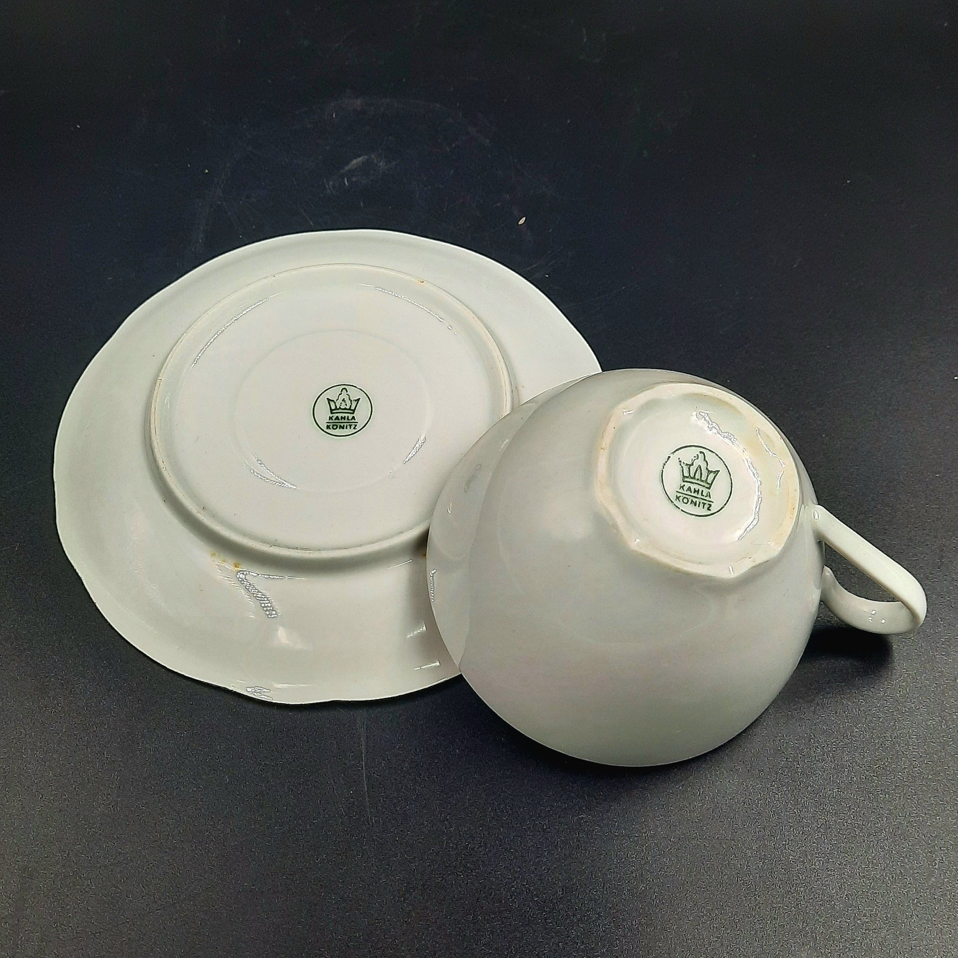 Пара чайная с золотистой каймой, фарфор, золочение, Kahla, ГДР, 1960-1990 гг.