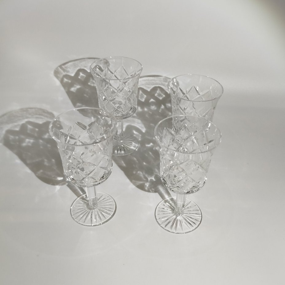 Набор рюмок "Снежинка" на 4 персоны, автор С.К. Пивоваров, хрусталь, алмазная грань, Гусевской хрустальный завод (Гусь-Хрустальный), СССР, 1970-1990 гг.