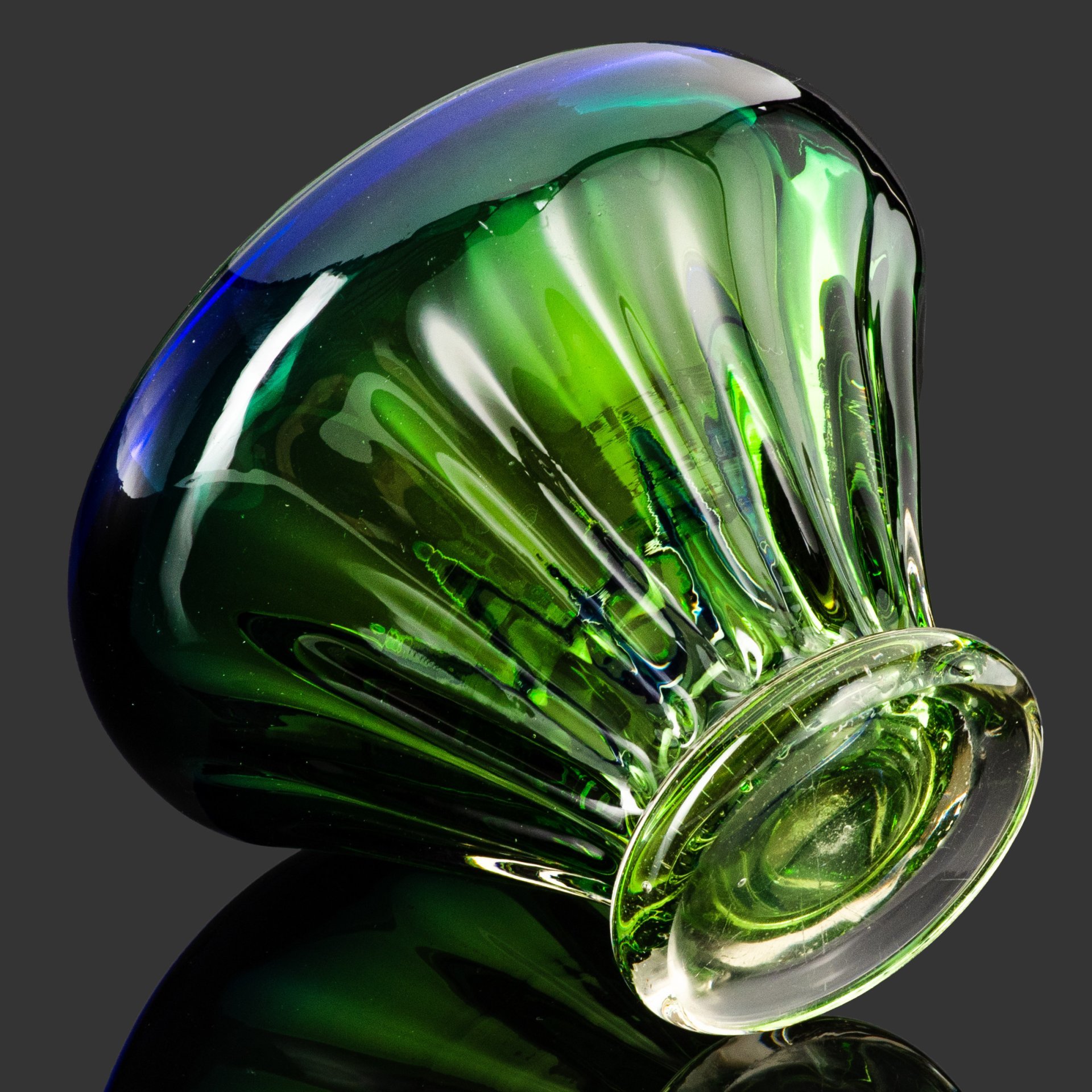 Ваза (конфетница) сине-зеленого оттенка, стекло, гутная техника, Львовская керамико-скульптурная фабрика (ЛКСФ), СССР, 1960-1980 гг.