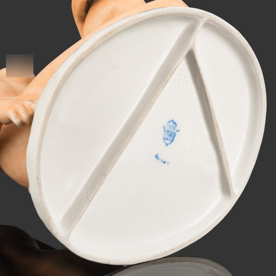 Статуэтка "Обнажённая", автор Kurt Steiner (Курт Штайнер), фарфор, роспись, Unterweissbach Werkstätten (Унтервайсбах), Германия, 1953-1967 гг.