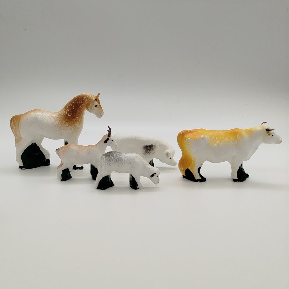 Набор игрушек «Домашние животные», в оригинальной упаковке, ММП РСФСР "Управление художественных изделий и игрушек Мособлисполкома", Осташевская фабрика, пенопласт прессованный, картон, крашение, печать, СССР, 1970-1980 гг.